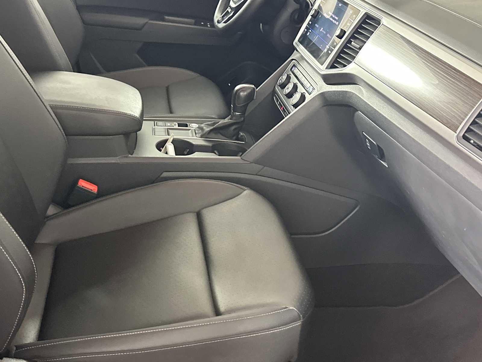 Used 2019 Volkswagen Atlas SE FWD image 14