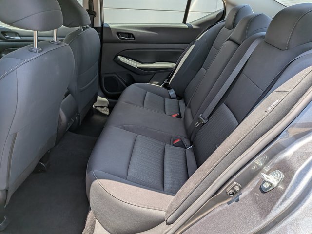 Used 2024 Nissan Altima 2.5 SV FWD image 30