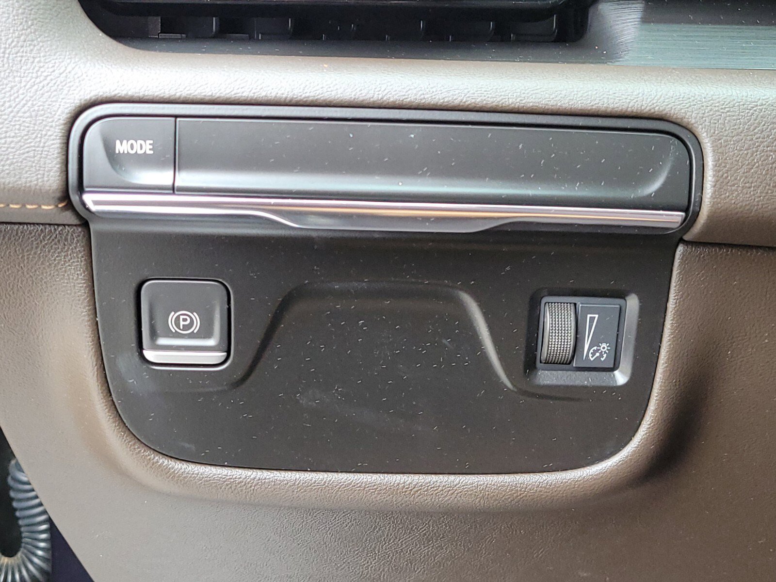 Used 2022 Cadillac Escalade Premium Luxury image 24