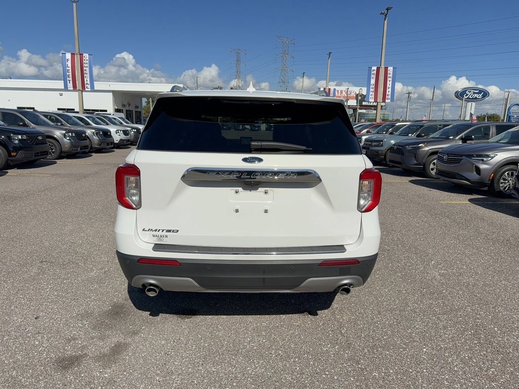 Certified 2022 Ford Explorer Limited w/ Limited Technology Package image 3