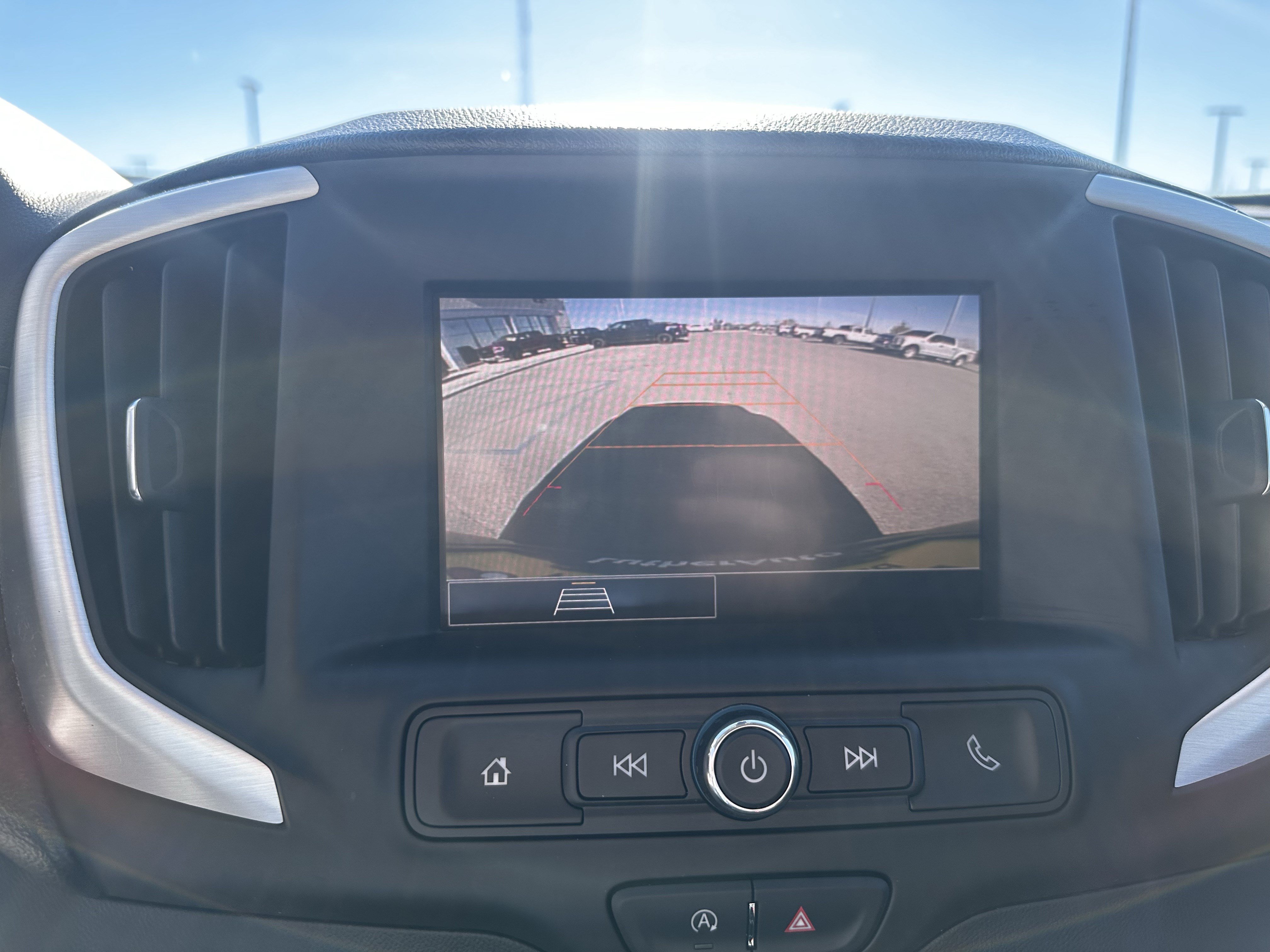 Used 2024 GMC Terrain SLE AWD/4WD image 15