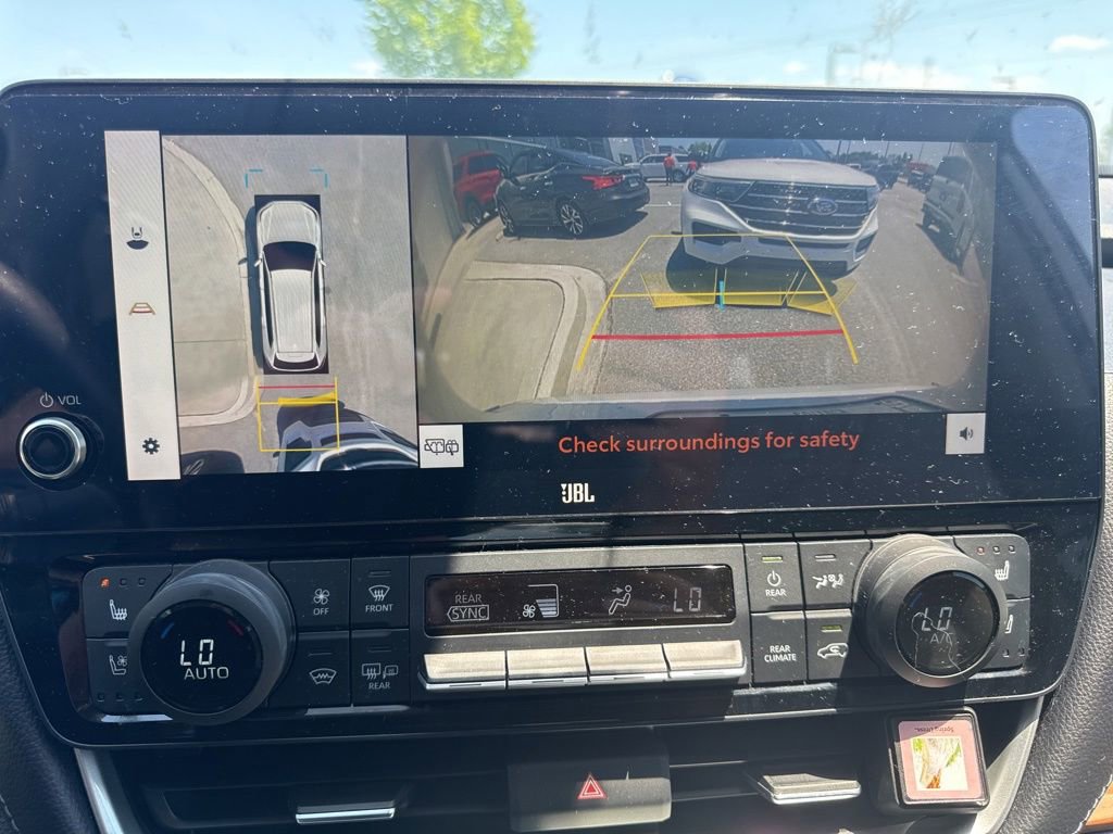Used 2024 Toyota Grand Highlander AWD image 13