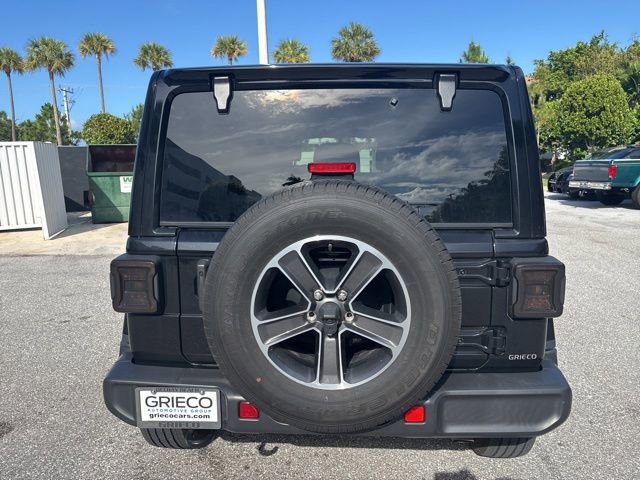 Used 2023 Jeep Wrangler Unlimited Sahara w/ Cold Weather Group AWD/4WD image 3