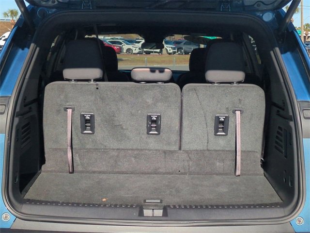 Used 2025 Chevrolet Traverse LT w/ Driver Confidence Package image 13