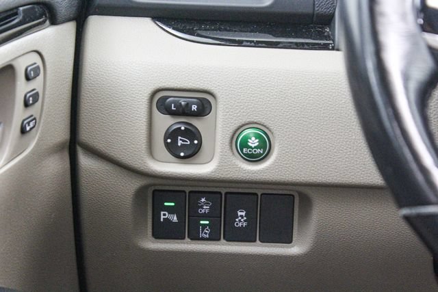 Used 2019 Honda Pilot Touring image 18