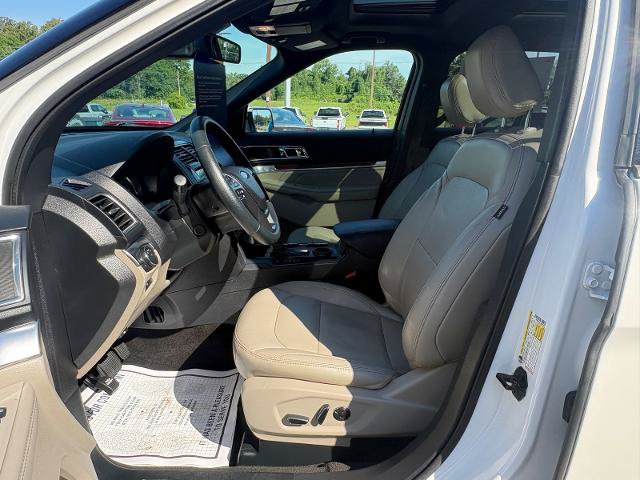 Certified 2018 Ford Explorer Limited w/ Equipment Group 301A FWD image 12
