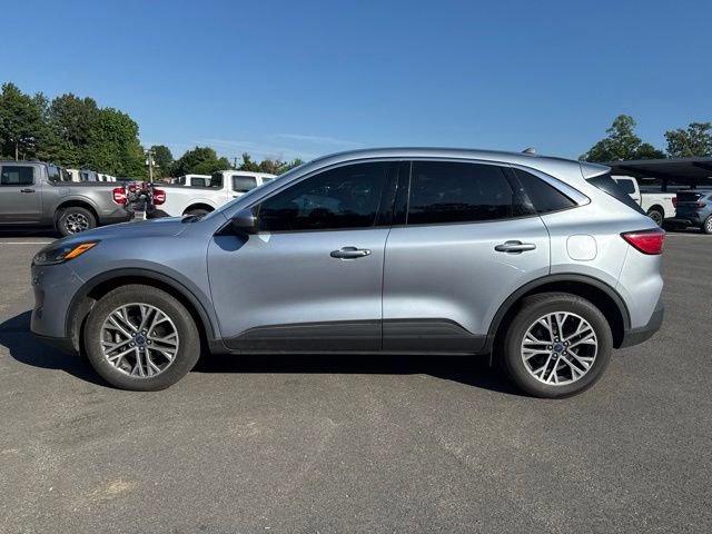 Certified 2022 Ford Escape SEL w/ Technology Package AWD/4WD image 2