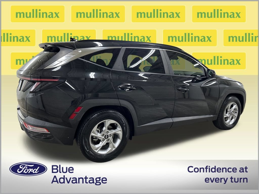 Used 2022 Hyundai Tucson SEL FWD image 2