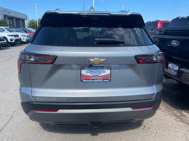 Used 2025 Chevrolet Equinox LT w/ Convenience Package II AWD/4WD image 7