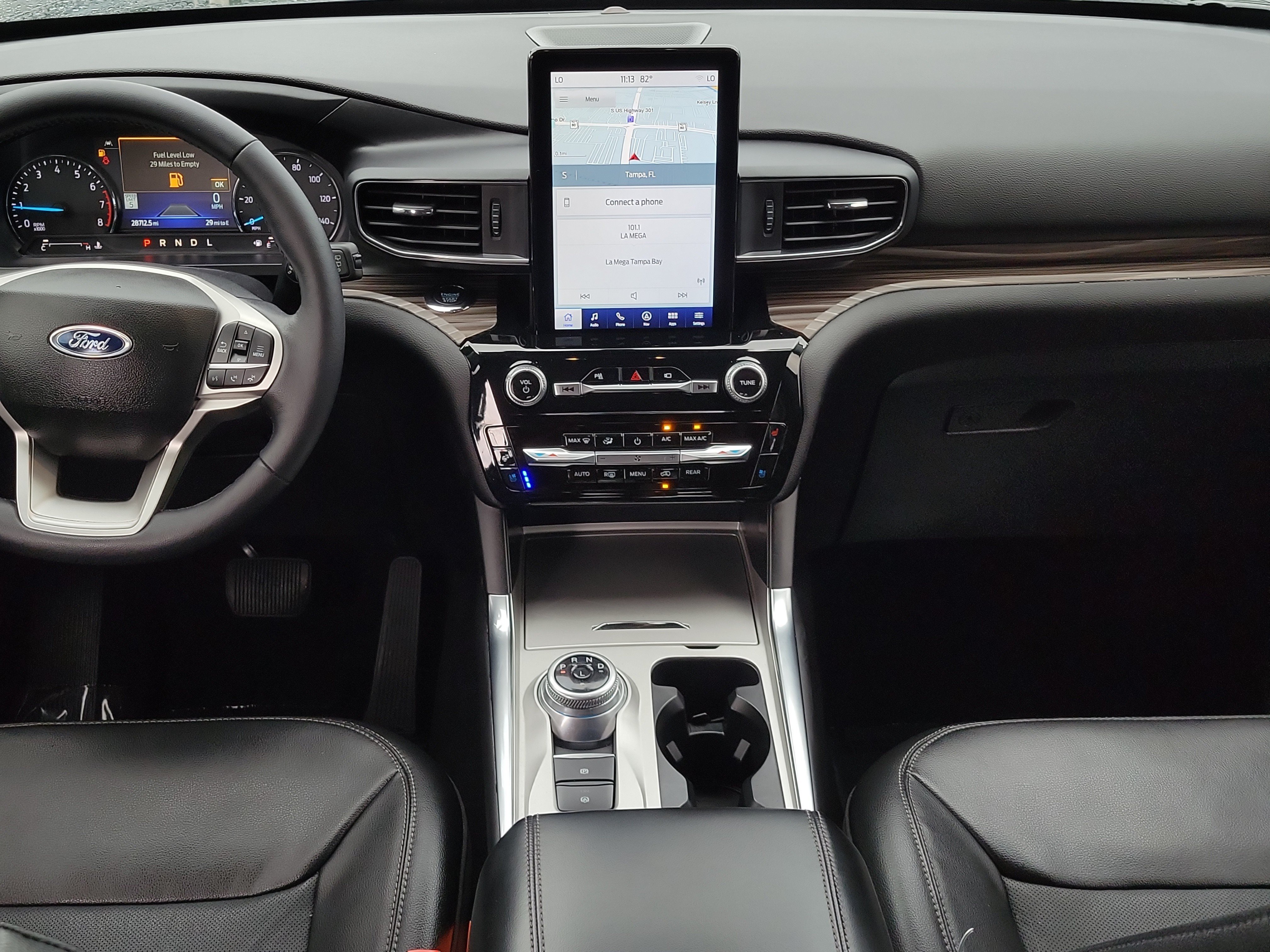 Certified 2023 Ford Explorer Limited w/ Limited Technology Package RWD image 17