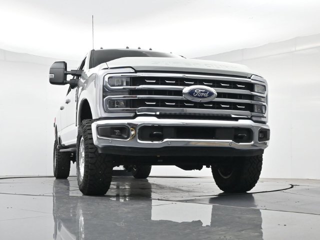 Certified 2025 Ford F250 Lariat w/ Lariat Ultimate Package AWD/4WD image 34