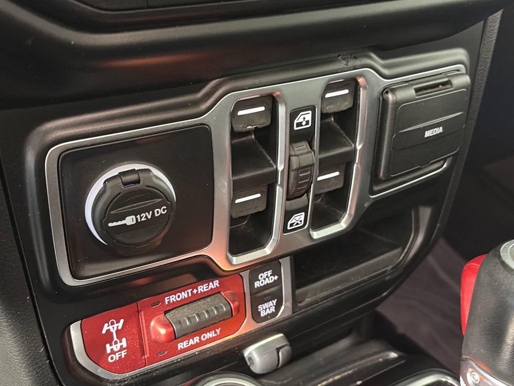 Used 2022 Jeep Gladiator Rubicon w/ LED Lighting Group AWD/4WD image 22