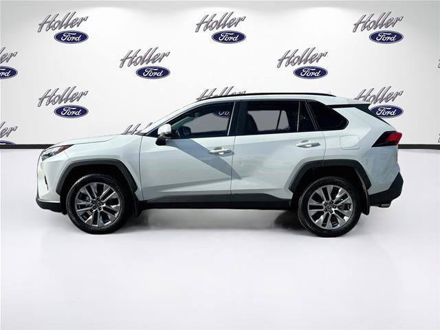 Used 2025 Toyota RAV4 XLE Premium w/ Weather Package FWD image 5