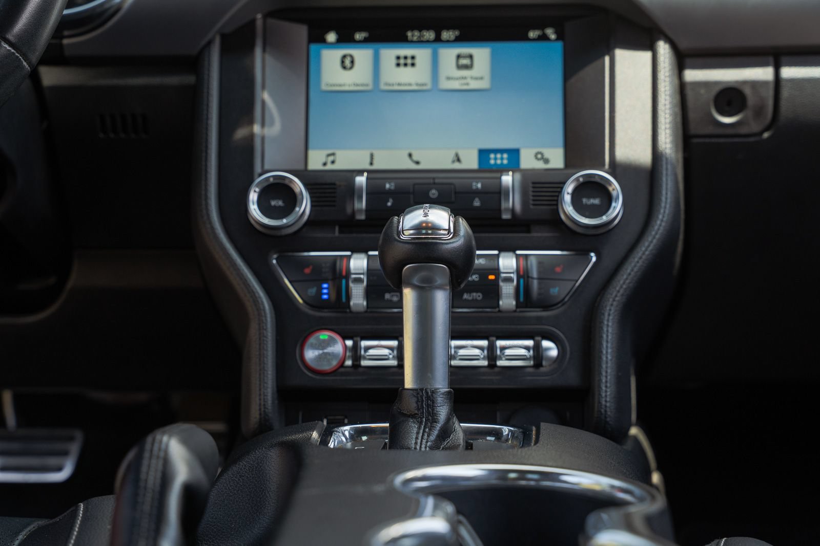 Certified 2018 Ford Mustang GT Premium RWD image 39