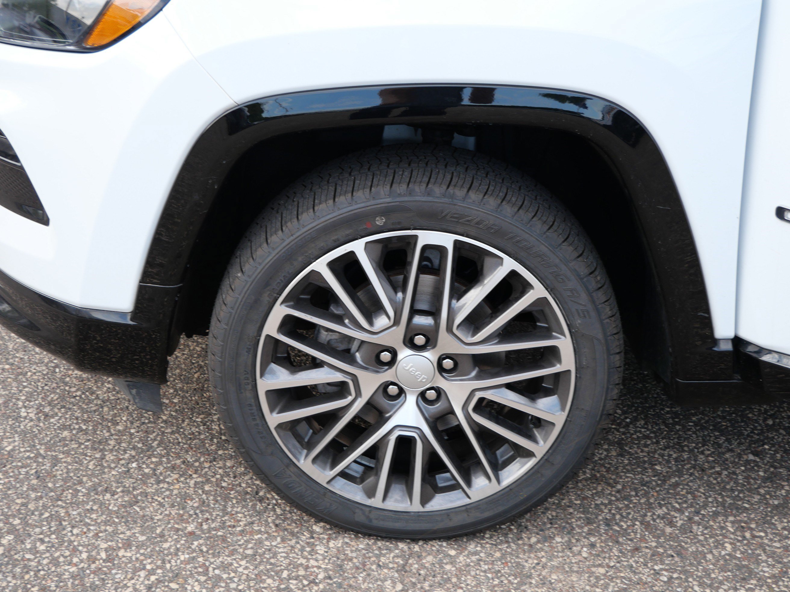 Used 2022 Jeep Compass Limited w/ Elite Group AWD/4WD image 15