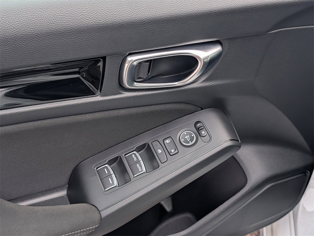 Used 2025 Honda Civic Sport image 15