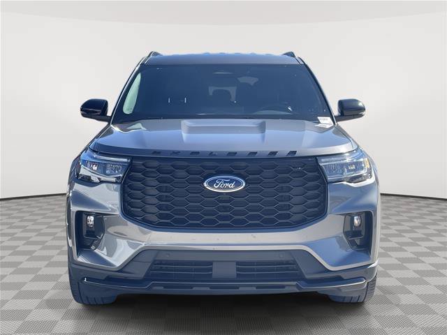Certified 2025 Ford Explorer ST-Line w/ ST-Line Street Pack AWD/4WD image 4