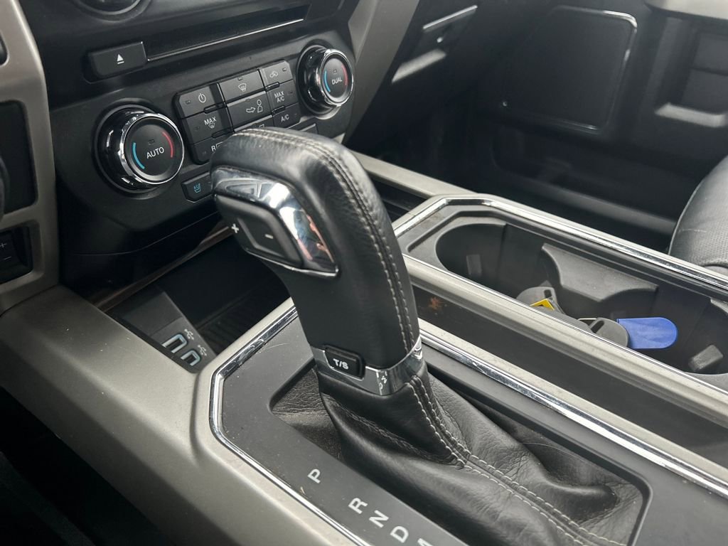 Certified 2017 Ford F150 Lariat image 31