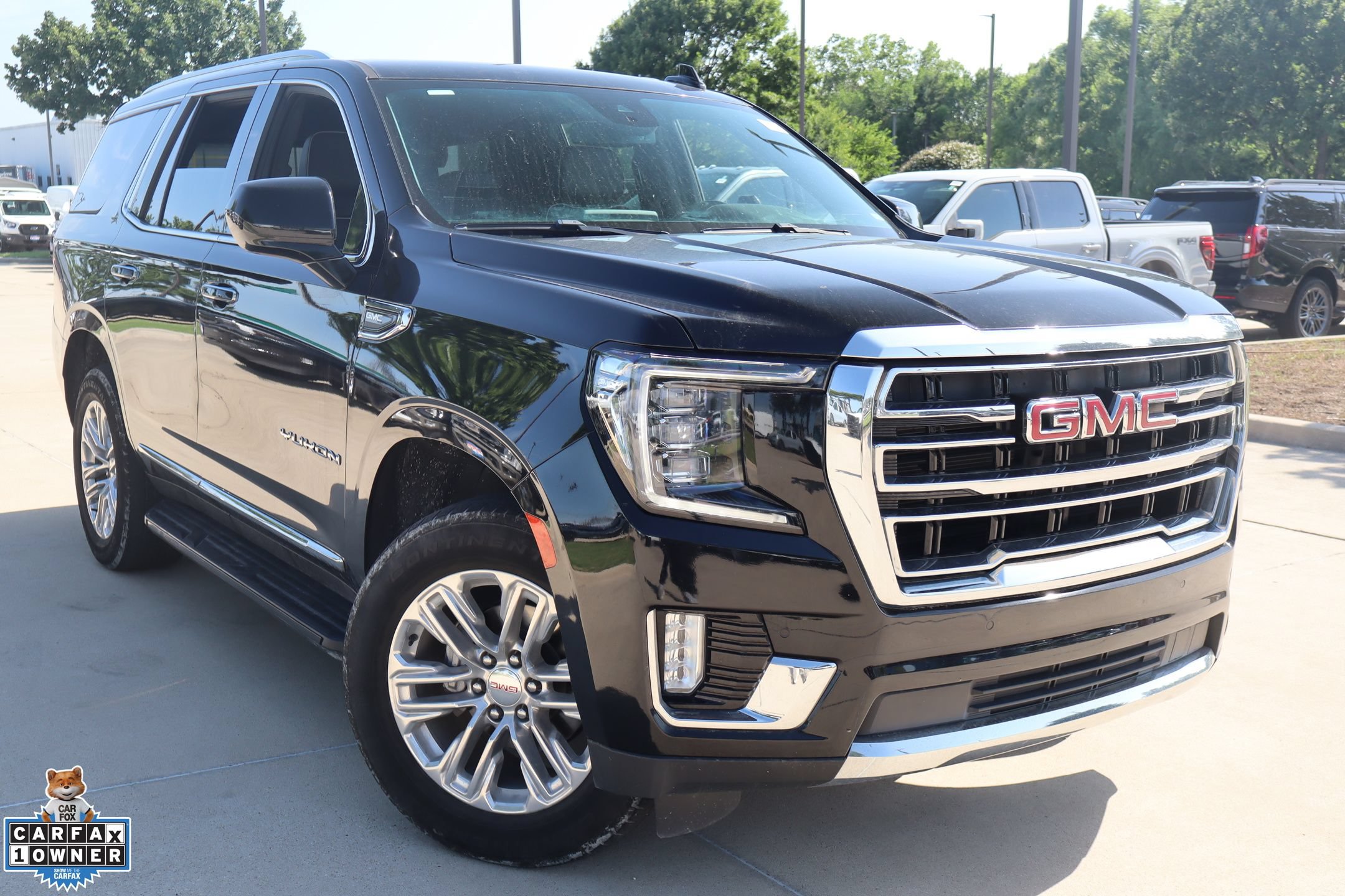 Used 2024 GMC Yukon SLT RWD image 2