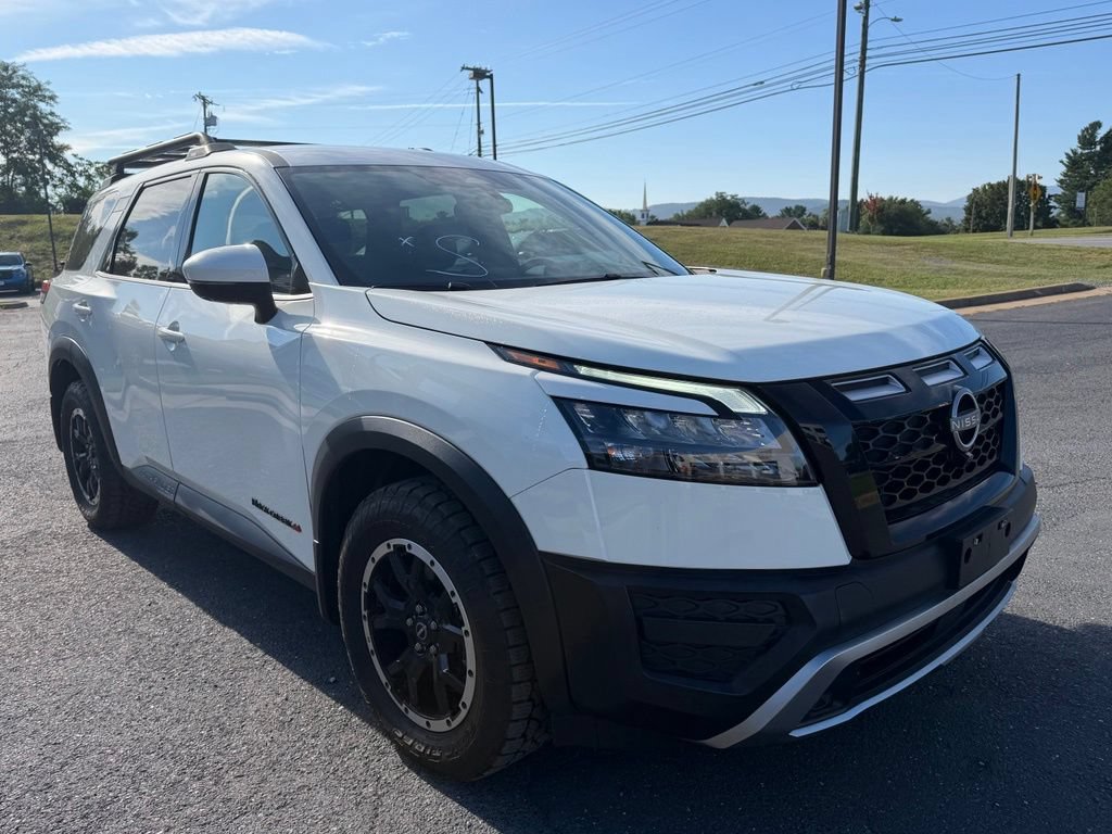 Used 2024 Nissan Pathfinder Rock Creek AWD/4WD image 7