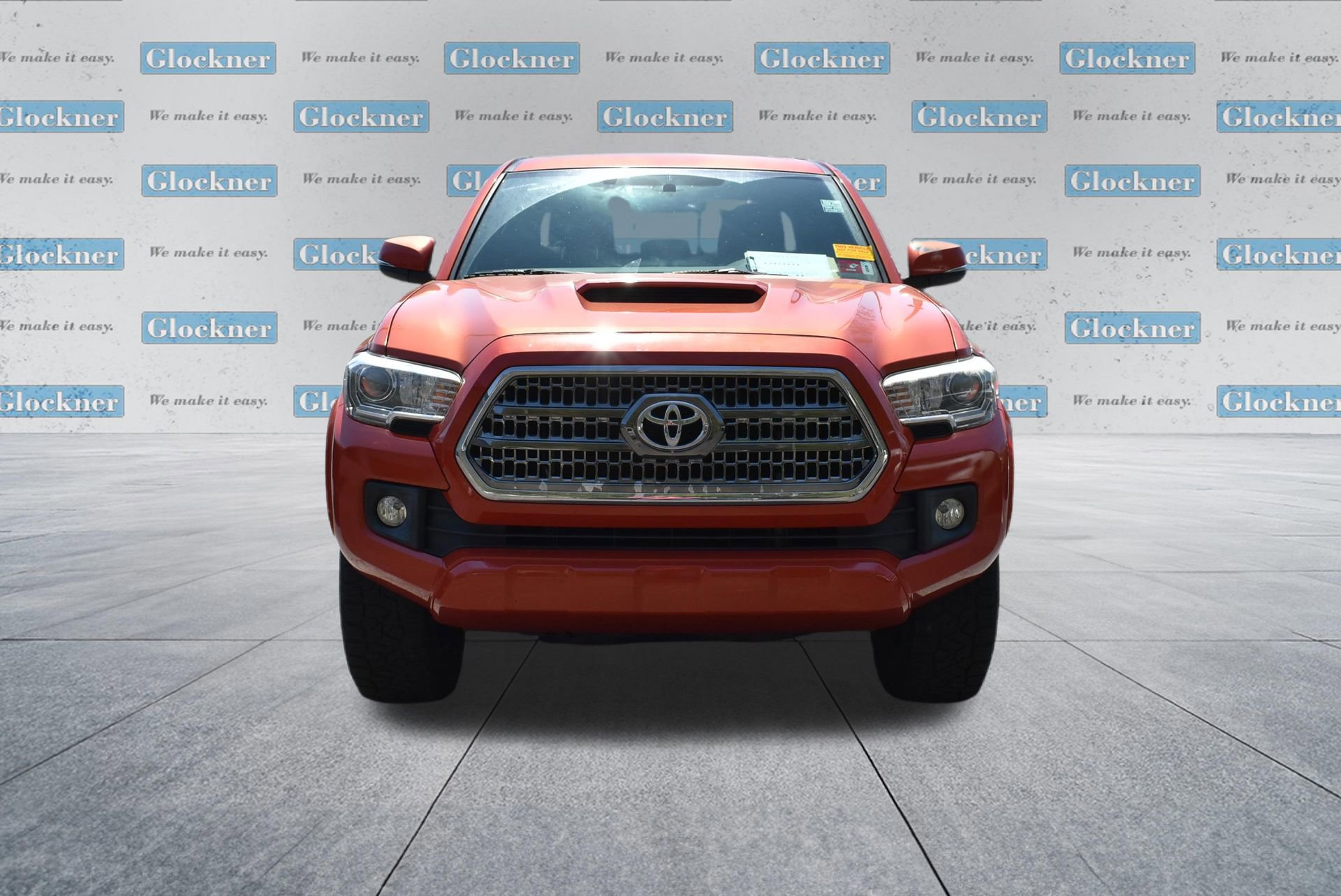 Used 2017 Toyota Tacoma TRD Sport w/ Premium & Technology Package image 7