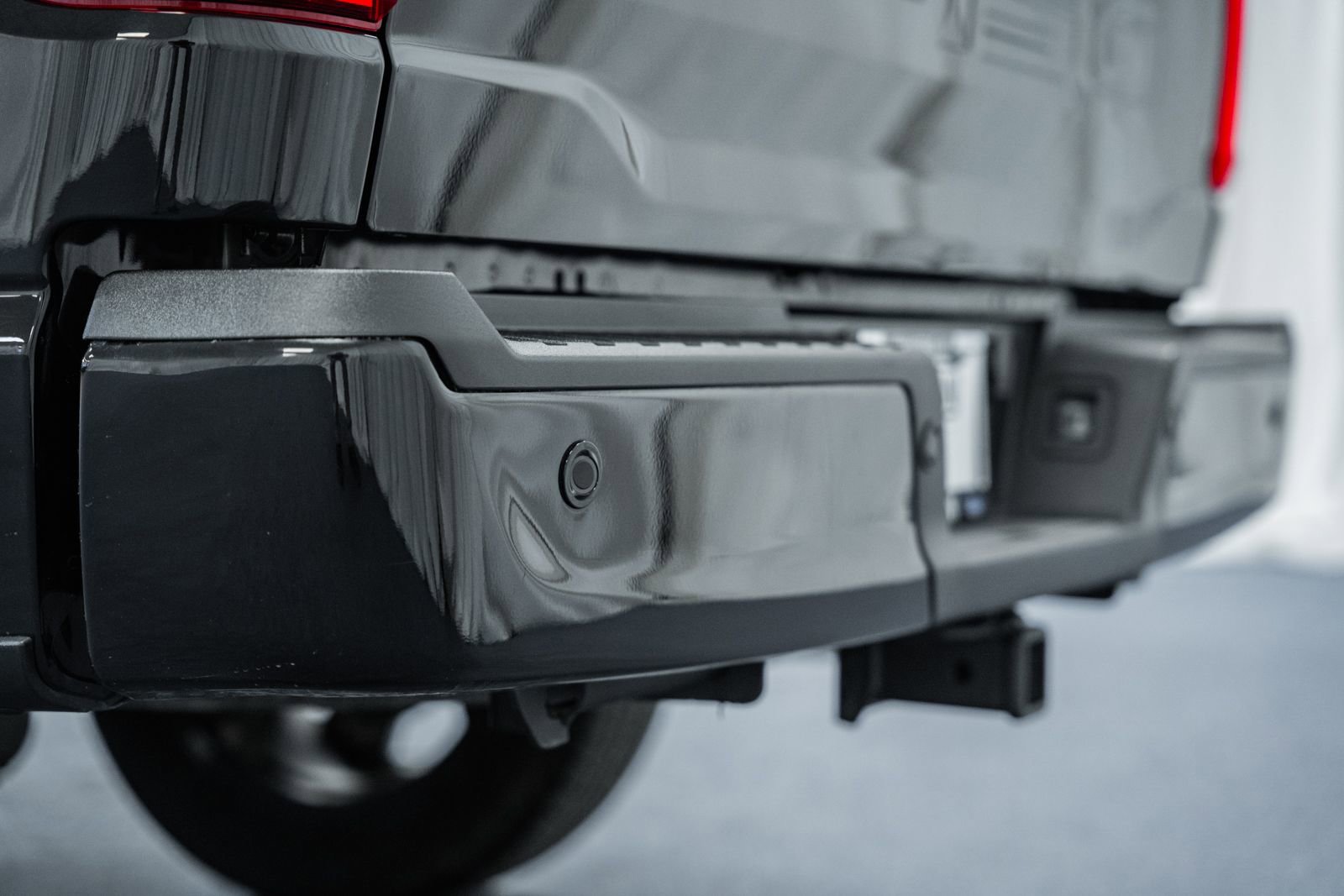 Certified 2023 Ford F150 Lariat w/ Equipment Group 502A High image 9