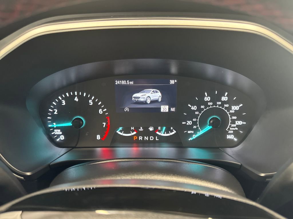 Certified 2022 Ford Escape SEL w/ SEL Stealth AWD Package image 18