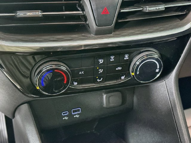 Used 2024 Buick Encore GX Sport Touring w/ Comfort Package FWD image 21