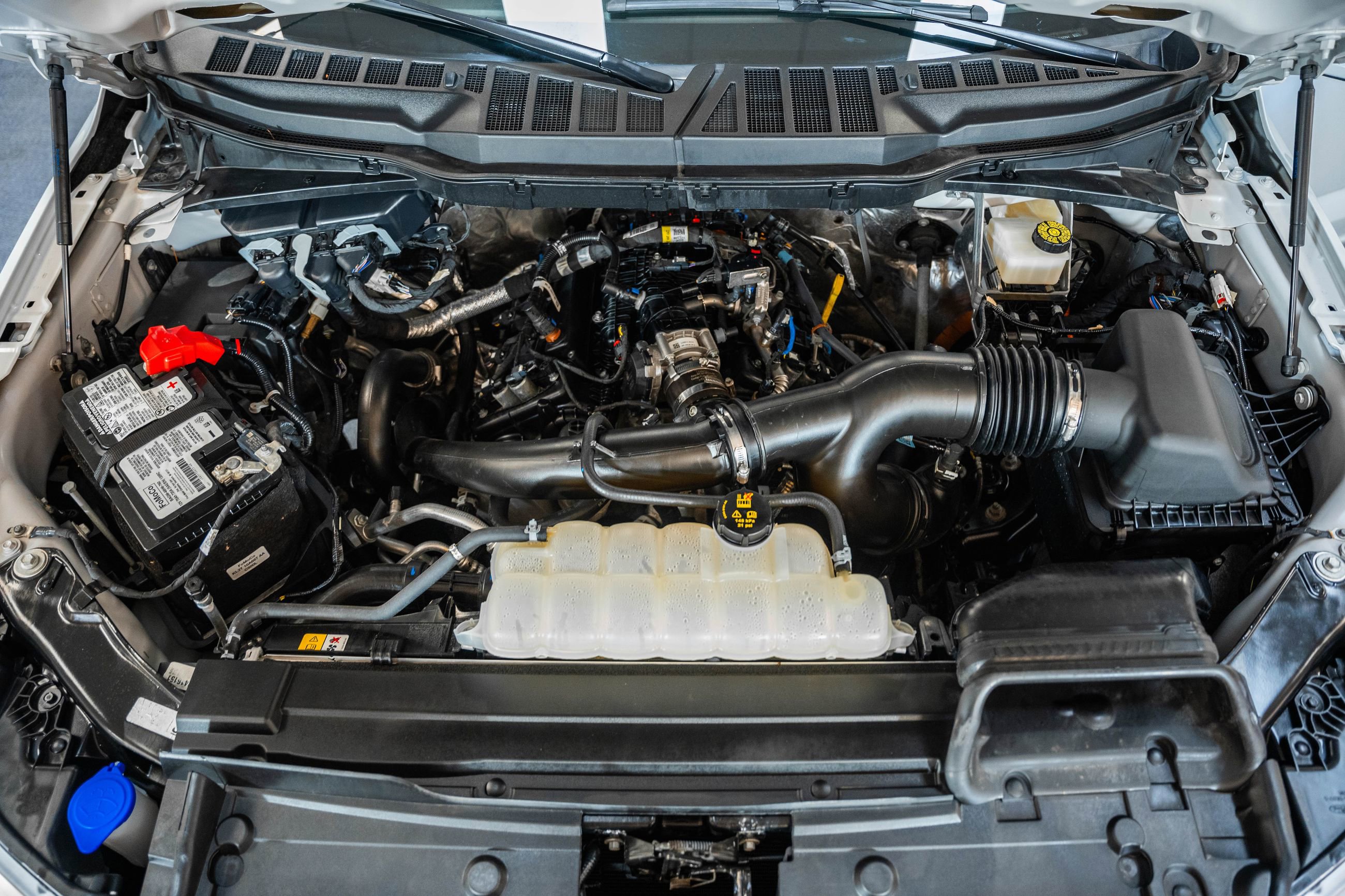 Certified 2023 Ford F150 Lariat w/ Equipment Group 502A High image 26