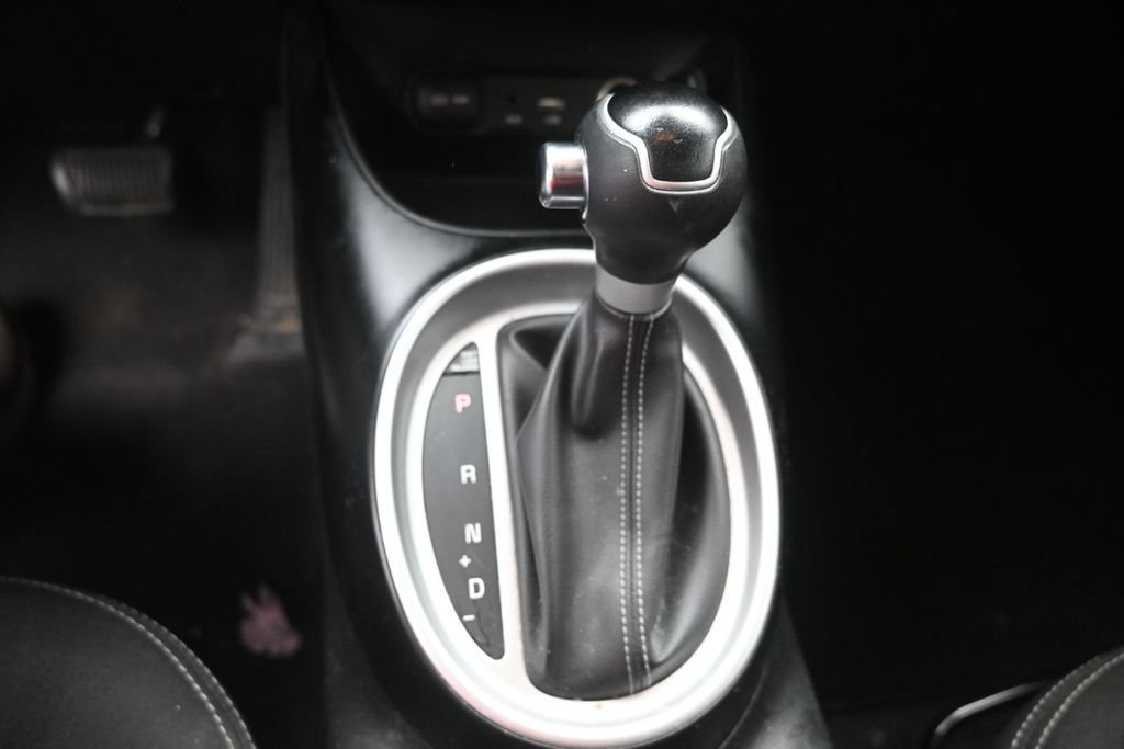 Used 2018 Kia Soul + FWD image 27