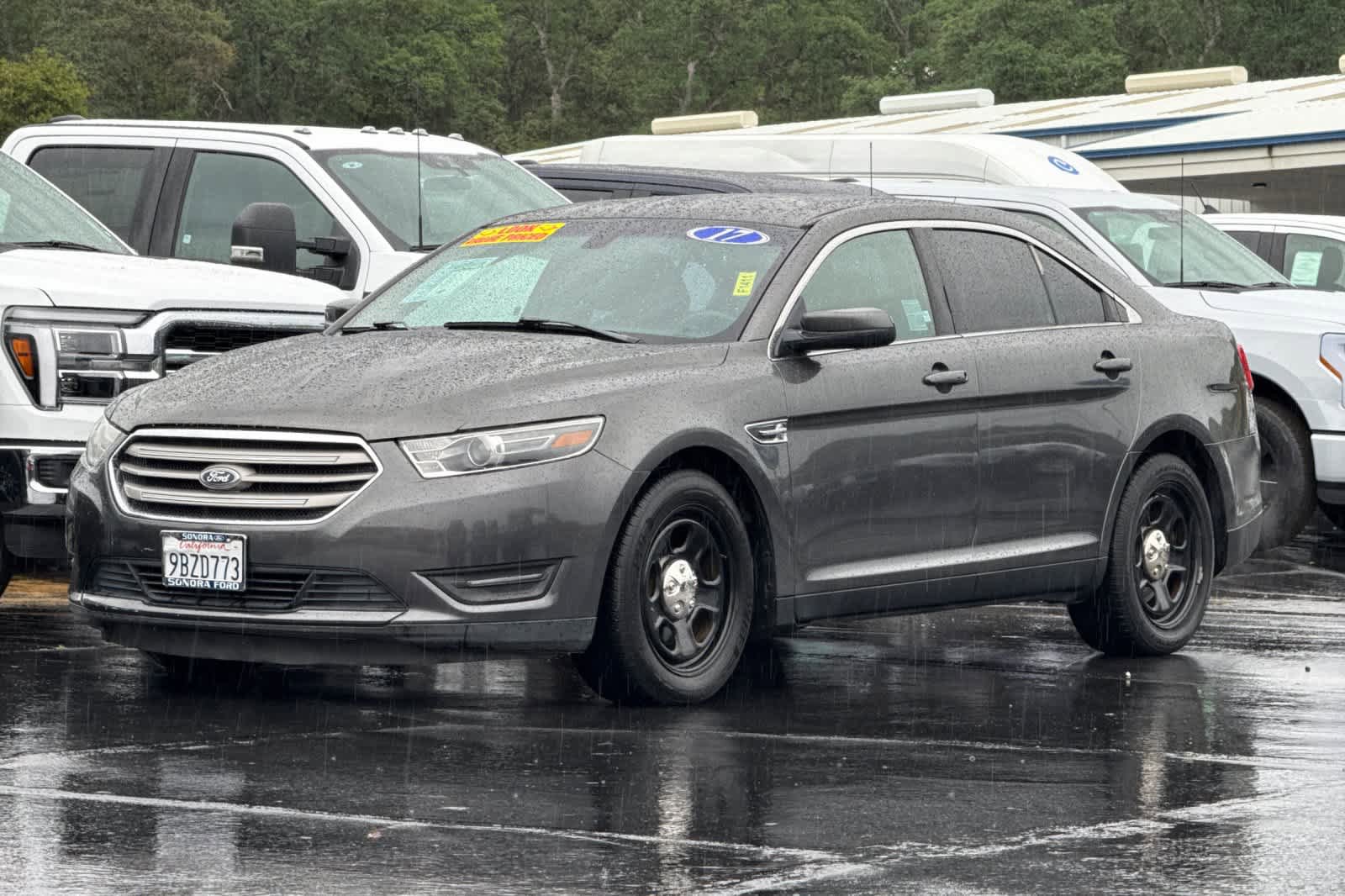 Certified 2017 Ford Taurus SEL w/ Equipment Group 201A FWD image 8