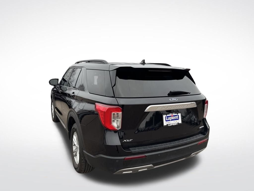 Certified 2022 Ford Explorer XLT image 8