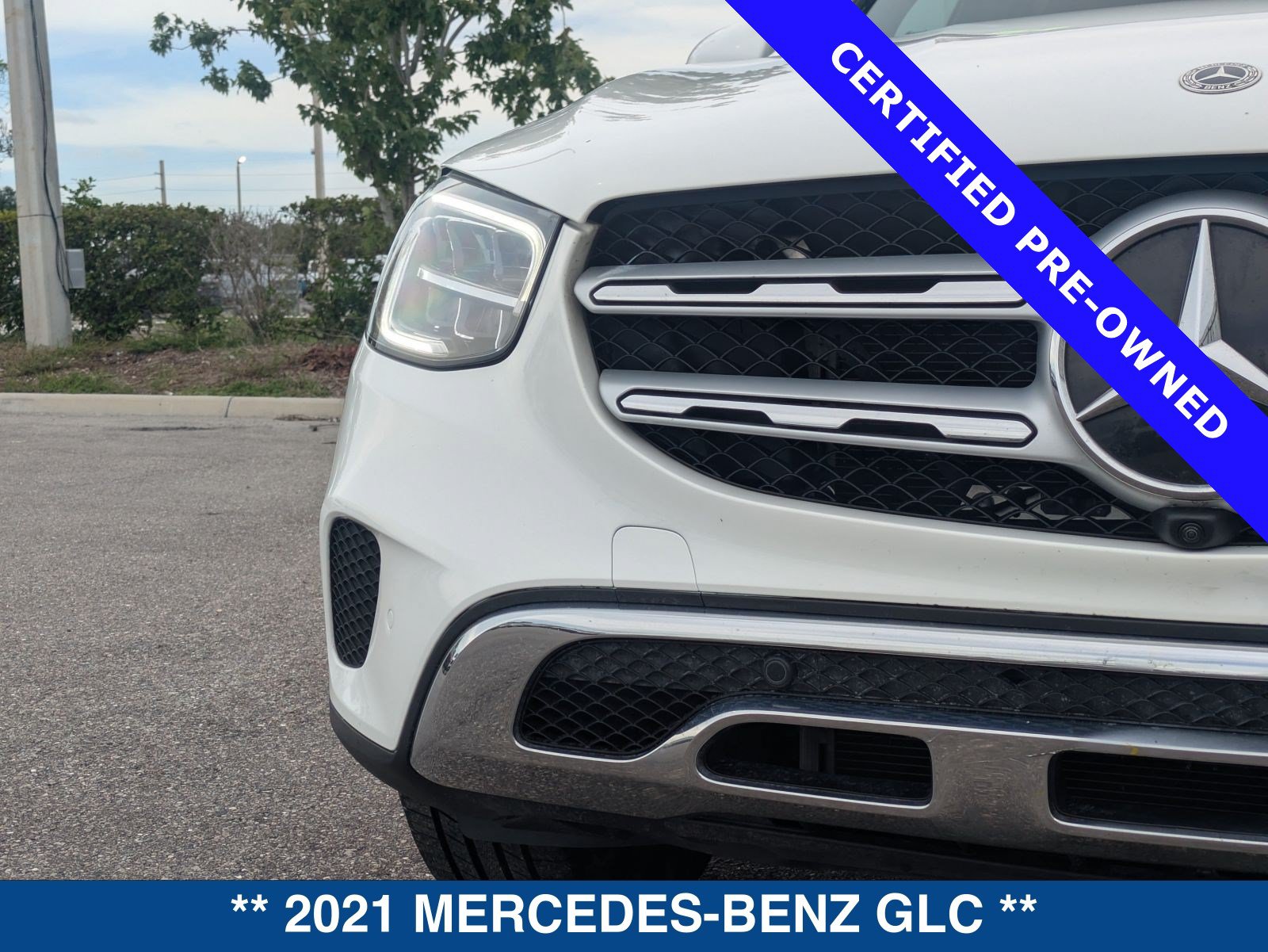 Used 2021 Mercedes-Benz GLC 300 4MATIC image 9