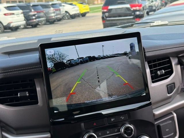 Certified 2023 Ford Expedition Max XLT image 4