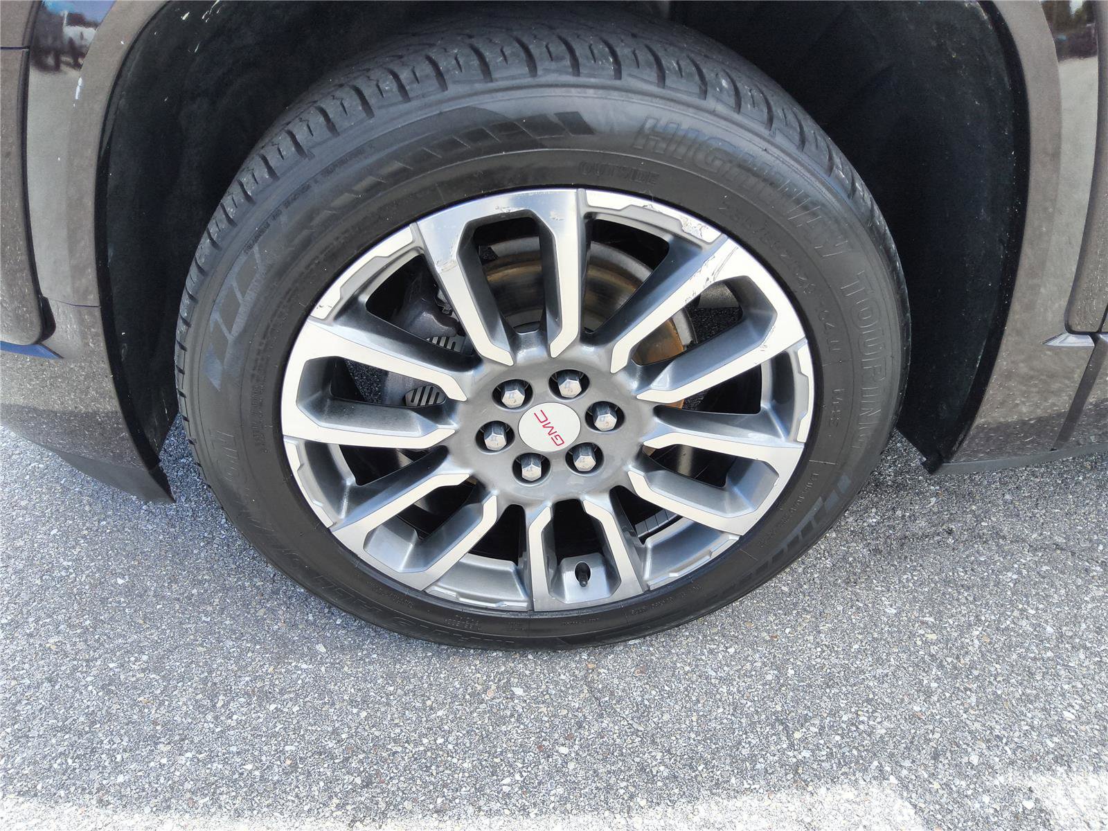 Used 2020 GMC Acadia Denali AWD/4WD image 10