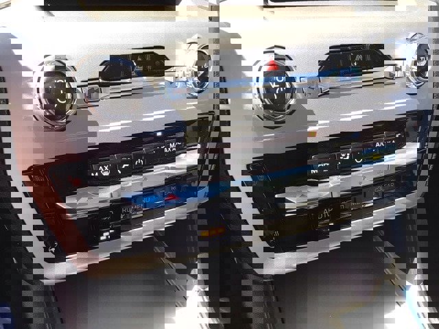 Certified 2022 Ford Explorer XLT w/ Equipment Group 202A image 17