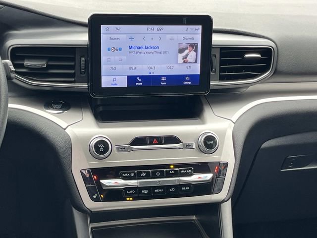 Certified 2022 Ford Explorer XLT w/ Equipment Group 202A image 16