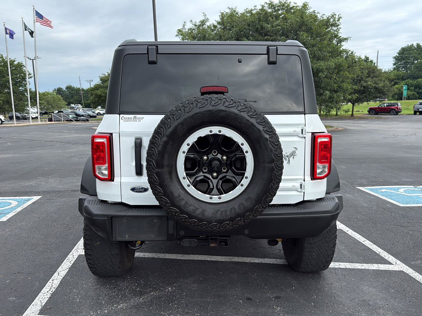 Certified 2023 Ford Bronco Black Diamond w/ Sasquatch Package AWD/4WD image 16