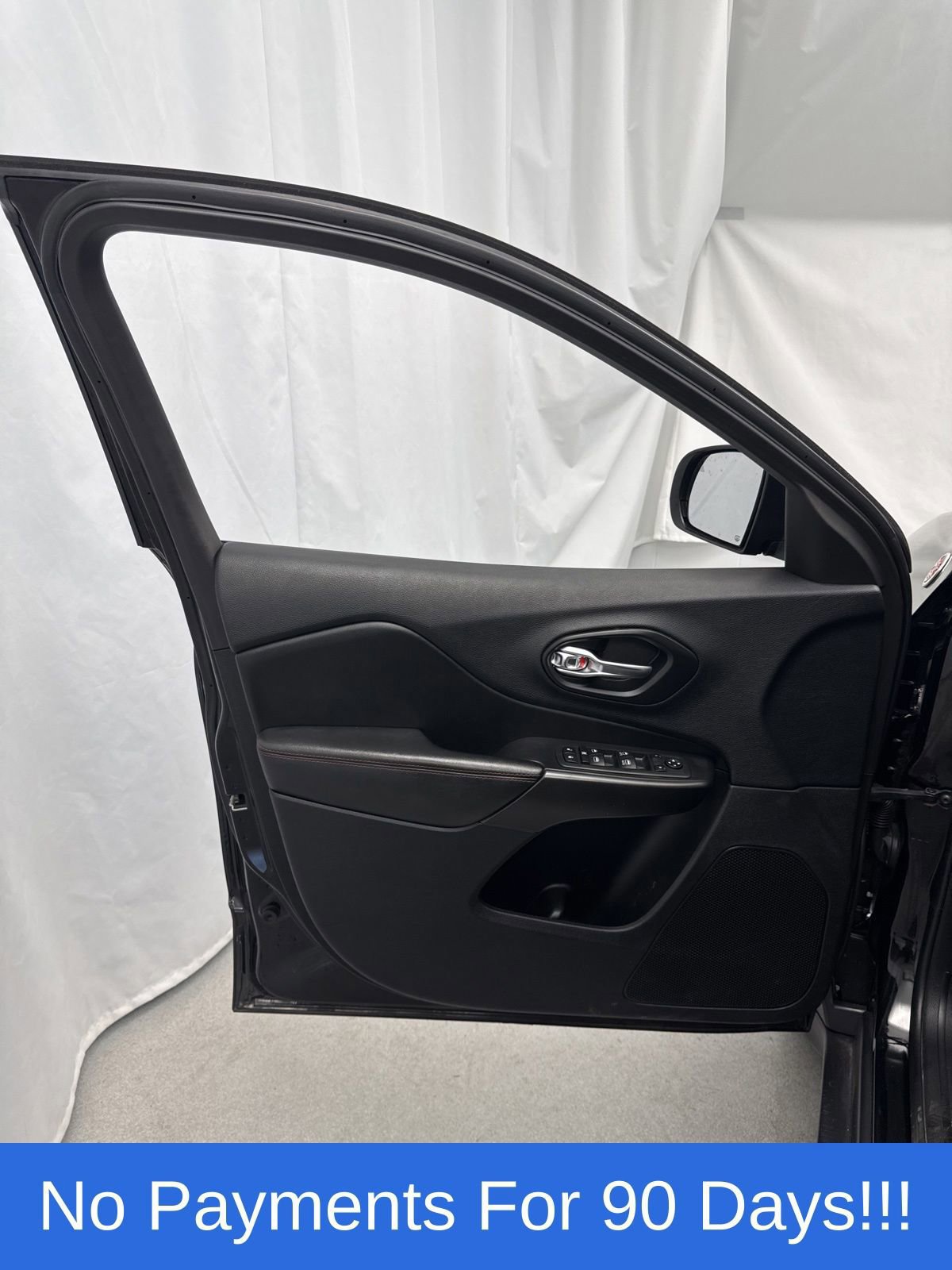 Used 2020 Jeep Cherokee Trailhawk w/ Trailer Tow Group image 13