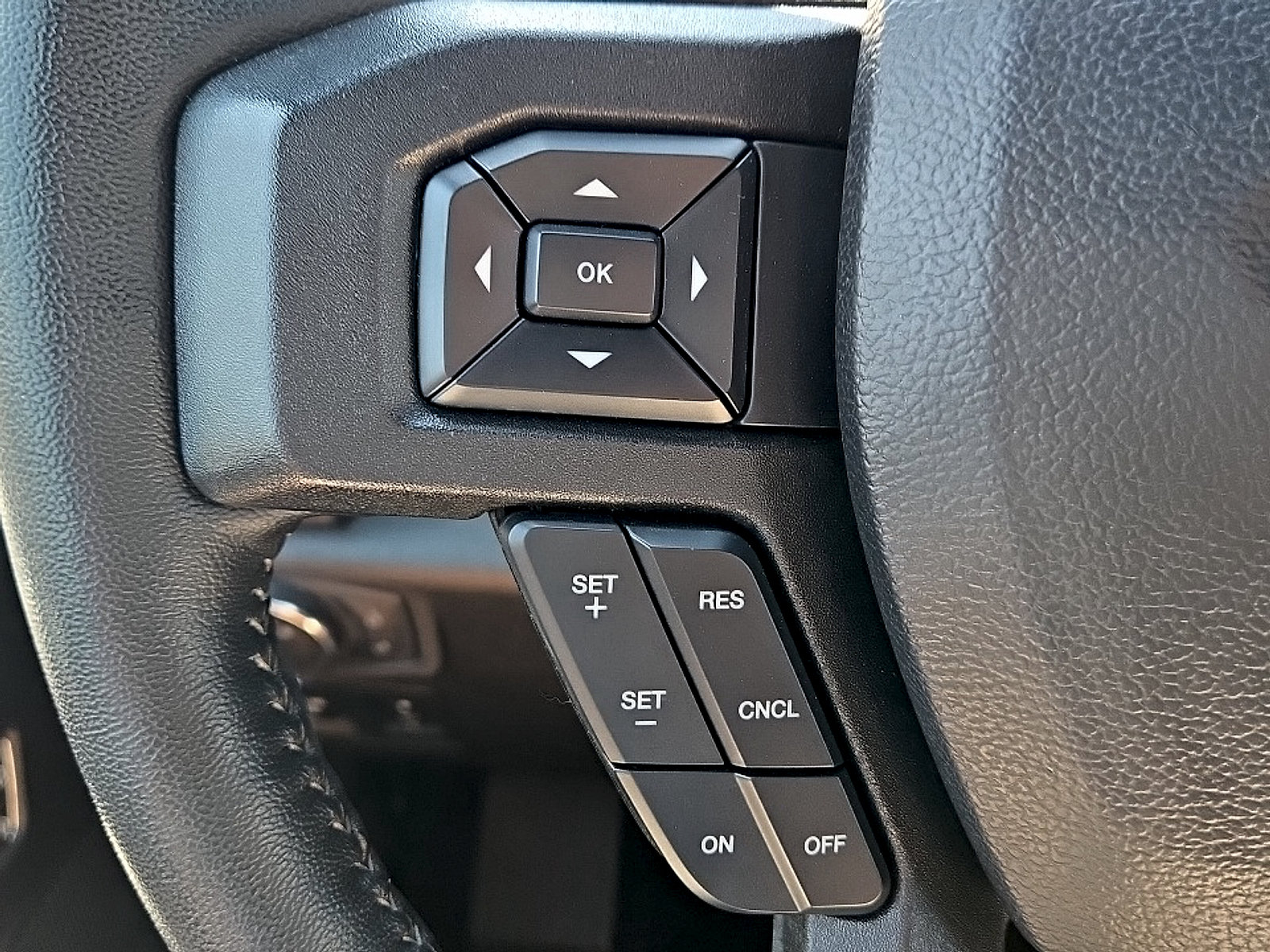 Certified 2020 Ford F150 XLT w/ Equipment Group 302A Luxury AWD/4WD image 13