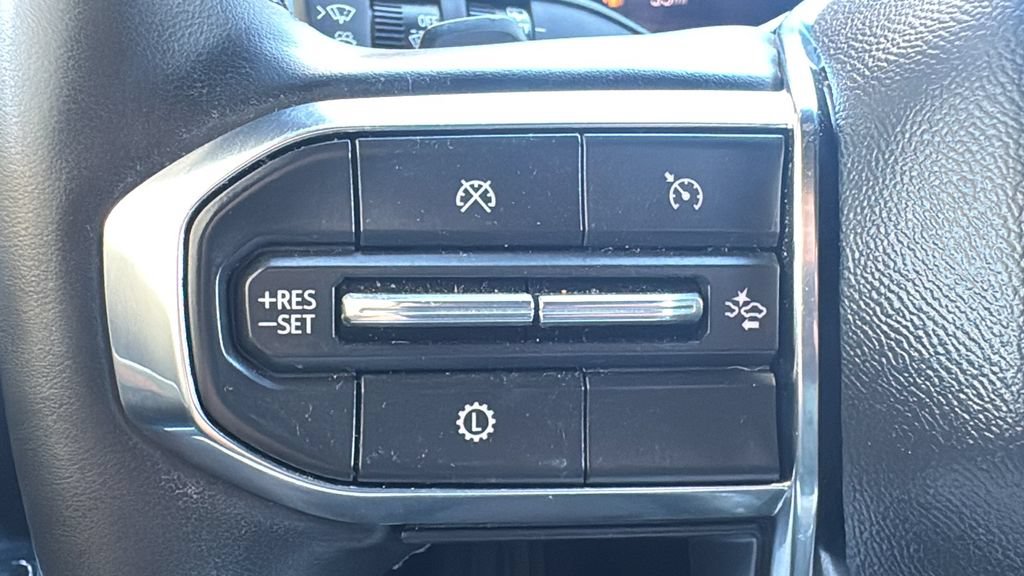 Used 2025 GMC Acadia Elevation FWD image 13
