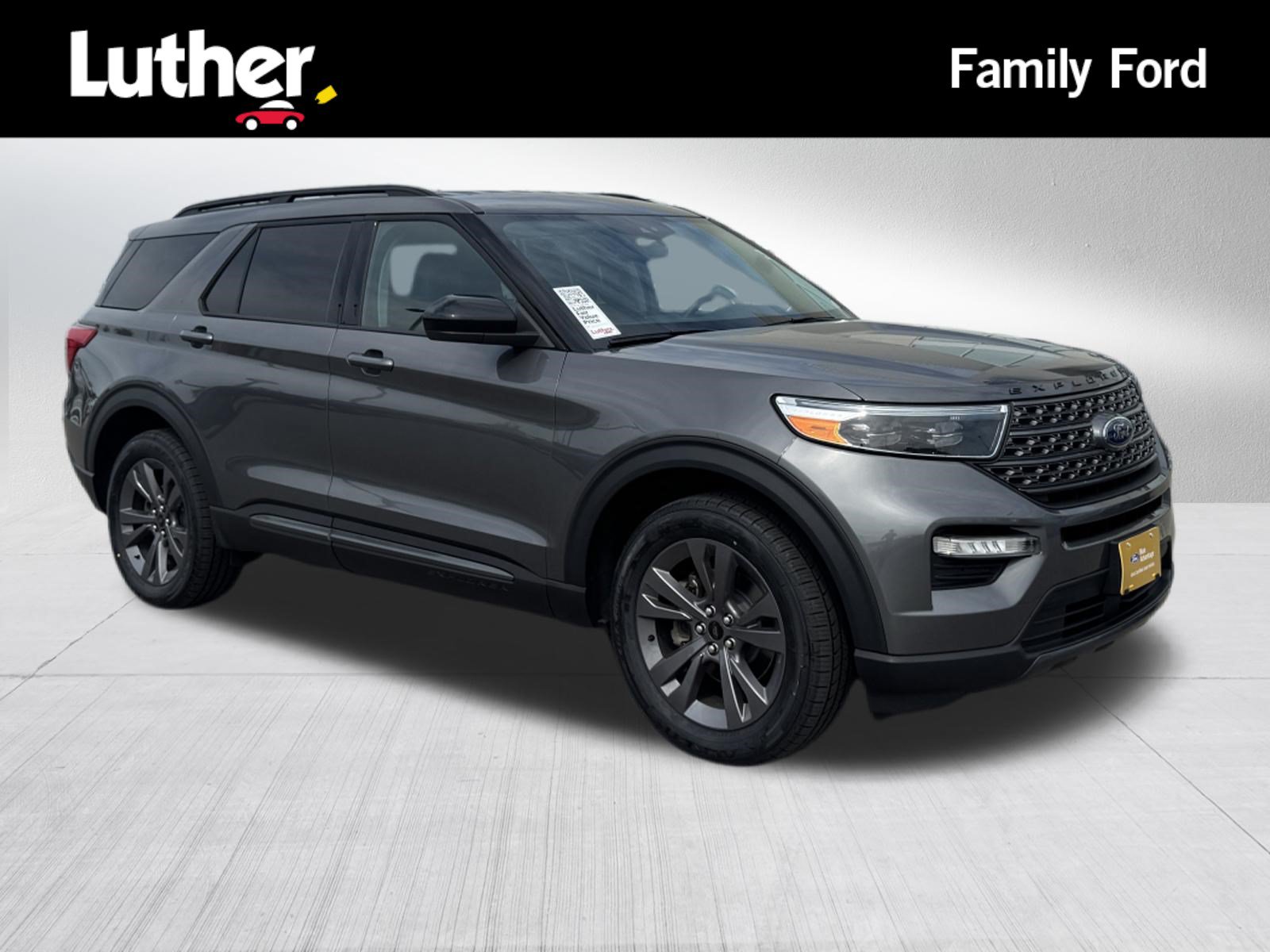 Certified 2023 Ford Explorer XLT w/ Equipment Group 202A AWD/4WD image 1