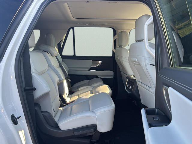 Certified 2025 Ford Expedition Max Platinum AWD/4WD image 17