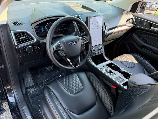Certified 2024 Ford Edge Titanium AWD/4WD image 38
