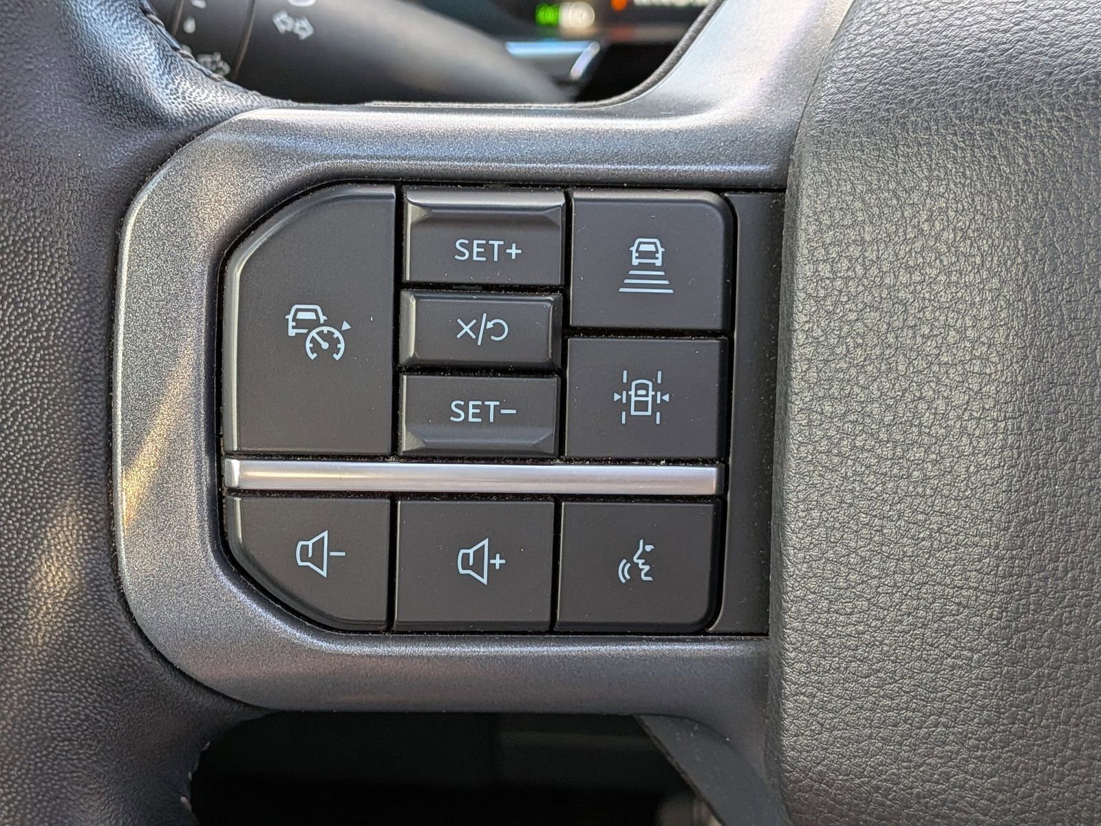 Certified 2023 Ford F150 Lariat w/ Equipment Group 502A High image 30