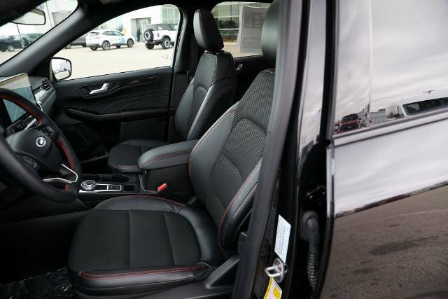 Certified 2025 Ford Escape ST-Line Elite w/ Tech Pack #1 image 18