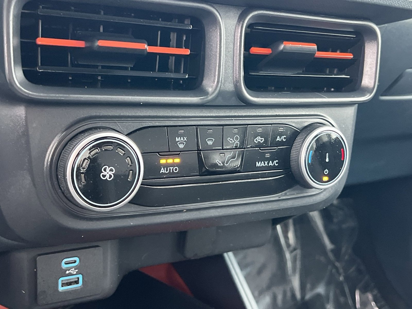 Certified 2024 Ford Maverick XLT w/ Equipment Group 300A Standard image 20