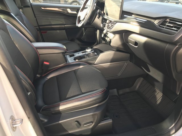 Certified 2025 Ford Escape ST-Line Elite image 15