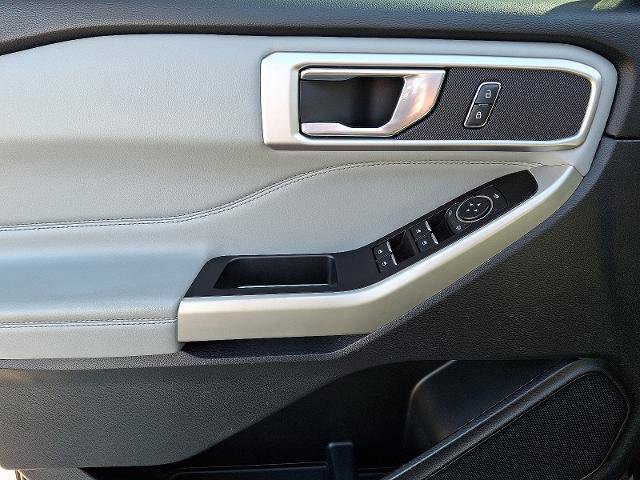 Certified 2021 Ford Explorer XLT w/ Equipment Group 202A image 13