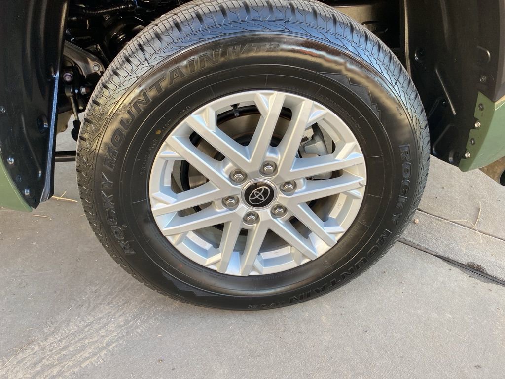 Used 2023 Toyota Tundra SR5 w/ SR5 Premium Package image 37